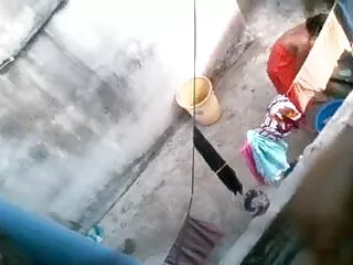 कठोर सतह हिंदी सेक्सी पिक्चर फुल मूवी वीडियो पर दांतेदार और कोड़ा