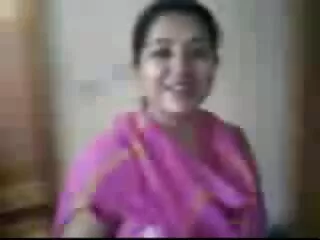 हॉट इंडियन चिक सेक्सी वीडियो फुल मूवी हिंदी 2 हार्ड लंड पर लेता है