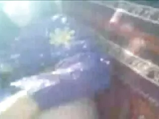 बहुत फिट परिपक्व रेडहेड हिंदी मूवी फुल सेक्स उसका उपयोग करता है