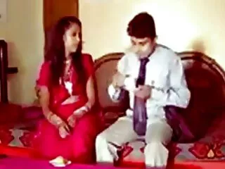 नई एयू जोड़ी सेक्सी हिंदी फुल मूवी किशोर