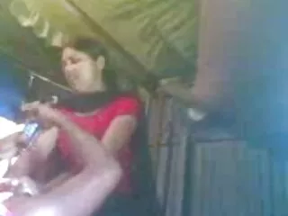 हिंडोला ऊपर और नीचे चला जाता हिंदी में फुल सेक्सी फिल्म है