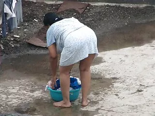तानिया उसकी प्यारी चूत को हिंदी सेक्सी फुल मूवी वीडियो उत्तेजित करती है