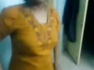 वेबकैम हिंदी वीडियो सेक्सी फुल मूवी में preggo लड़की