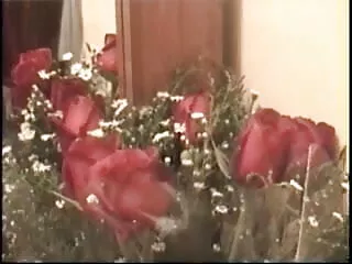 पोर्न डेब्यू फुल मूवी वीडियो में सेक्सी एलिस के लिए